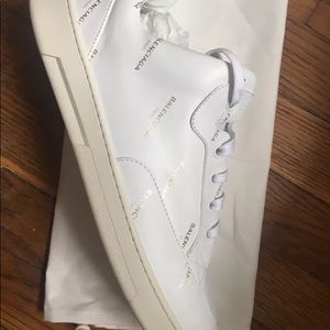 BNIB Brand new never worn Balenciaga logo sneaker